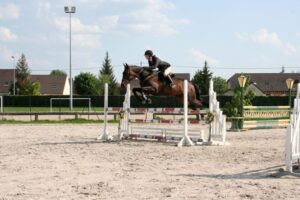 Lire la suite à propos de l’article Le saut d’obstacles au Centre Équestre de la Rivière-de-Corps
